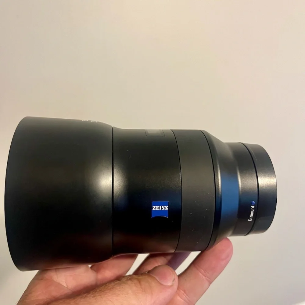 Sony E-Mount Zeiss 85mm f/1.8 Batis Lens FULL FRAME